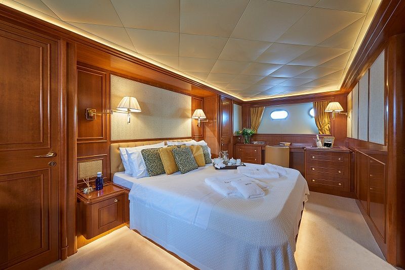 master cabin
