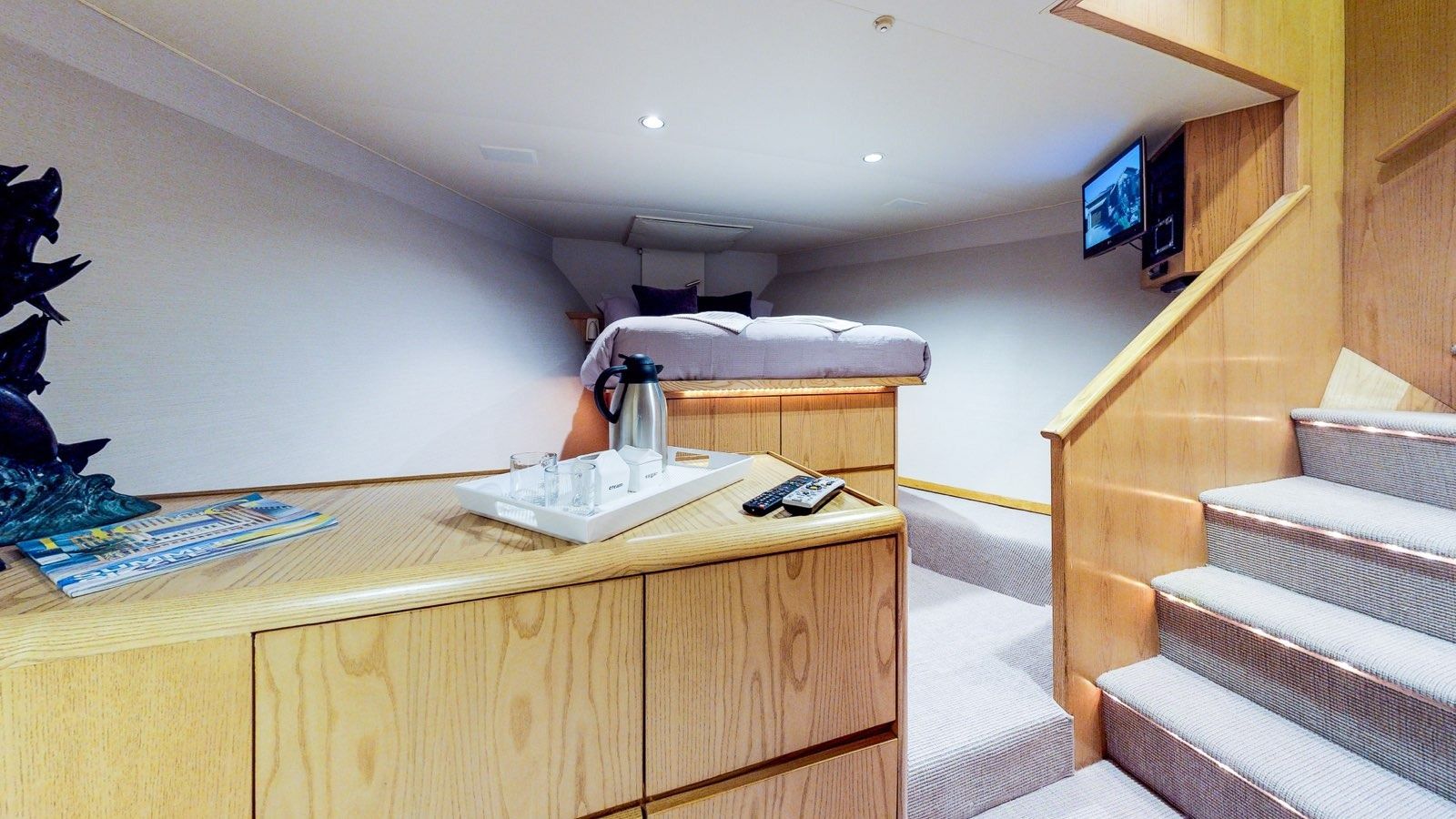 Boatbookings Yacht Charter Independence 3 VIP