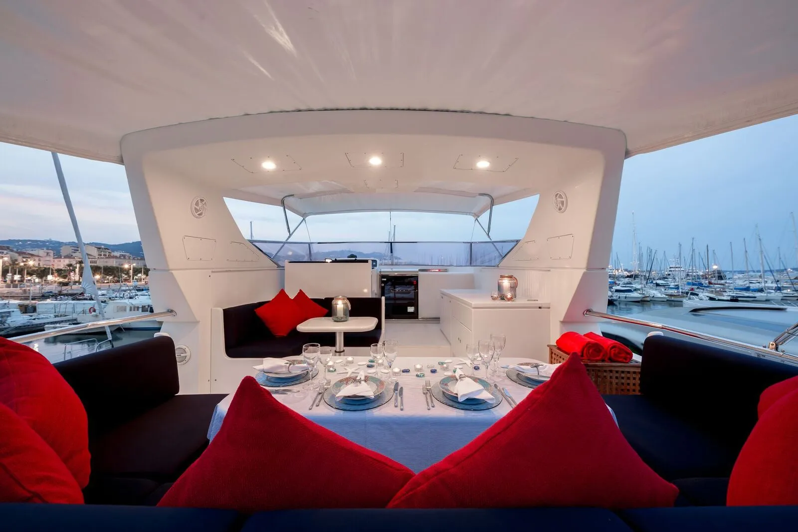 INDULGENCE OF POOLE Mangusta 86 Luxury Superyacht Flybridge
