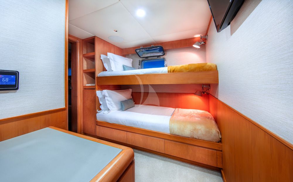 ISLAND HEIRESS Twin Bunk