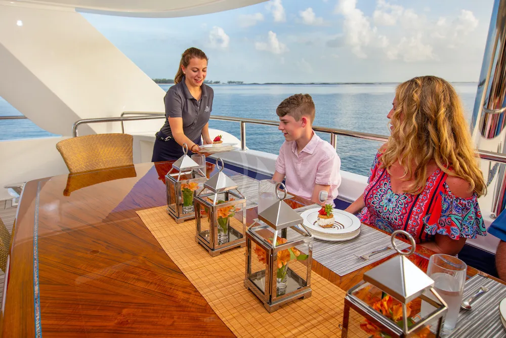 ISLAND HEIRESS Service