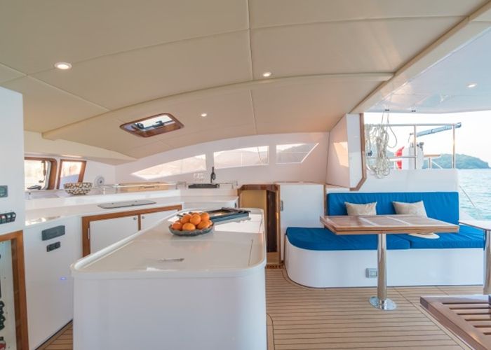 Island Spirit - Cockpit
