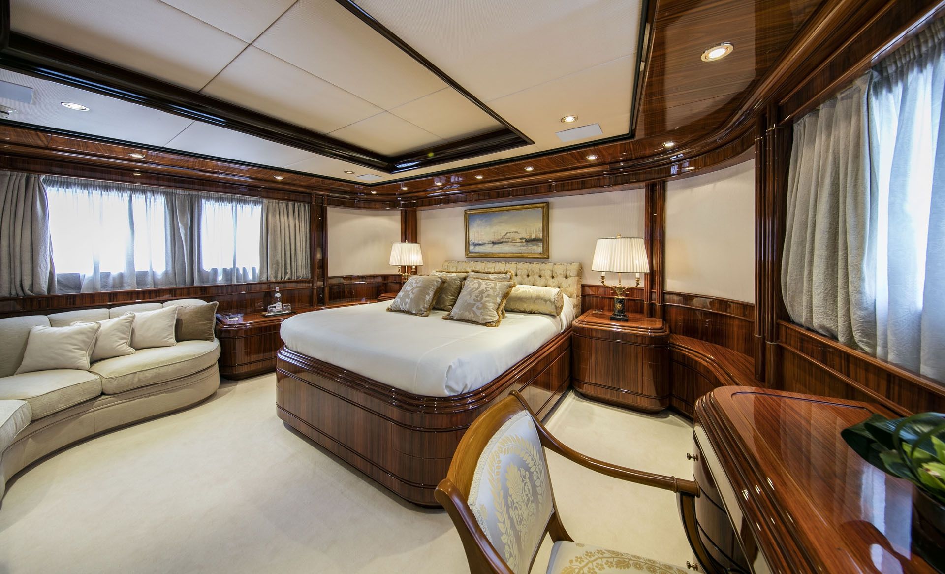 JAAN Intermarine SPA 138 VIP