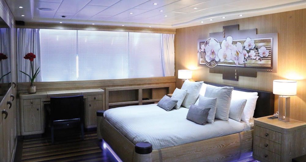 JFF - Main Cabin