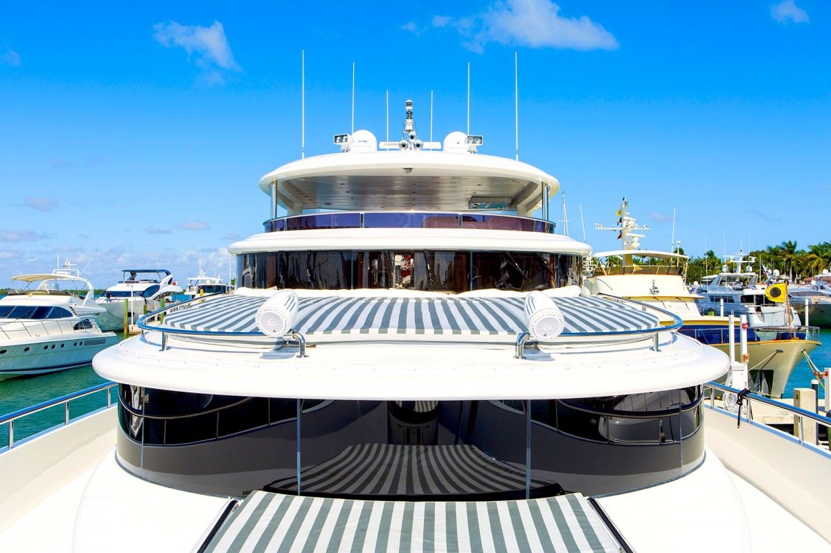 Miami Day Charter Yacht JULIA DOROTHY Johnson 103 Bow
