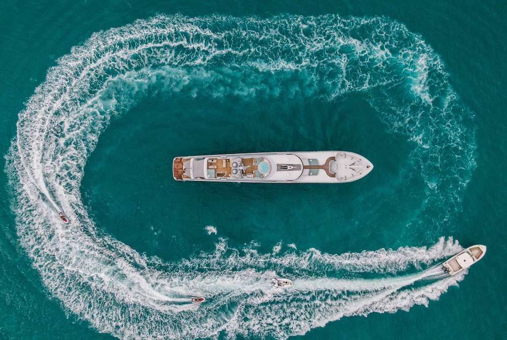 JUST ENOUGH Motor Yacht Aerial