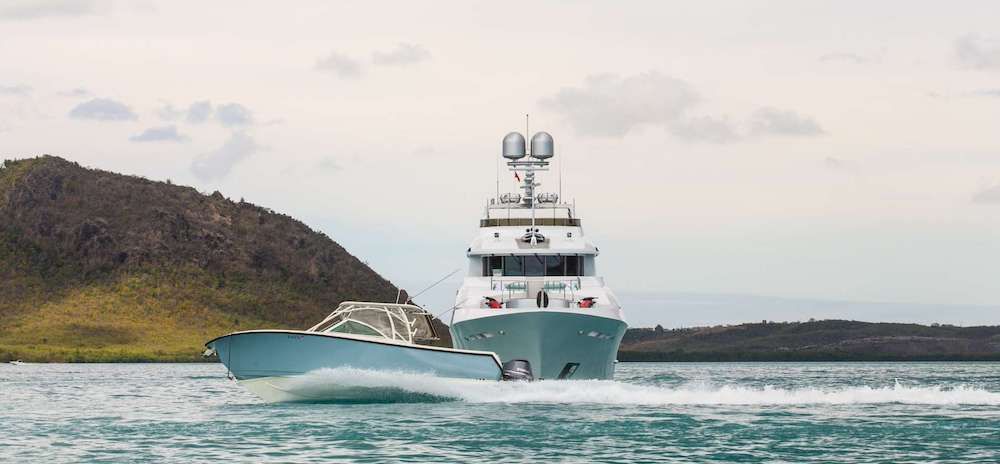JUST ENOUGH Motor Yacht Tender