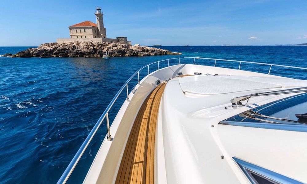 Luxury Crewed Motor Yacht KATARIINA in Split - Fore View
