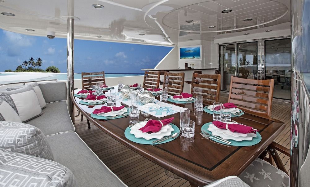KEMOSABE - Al Fresco Dining 2