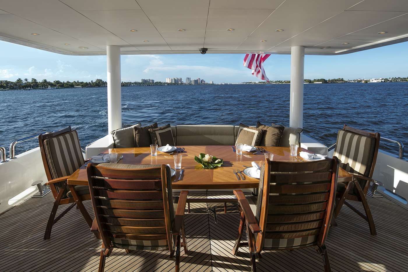 LADY DEENA II Hargrave 101 Luxury Motoryacht Aft Deck