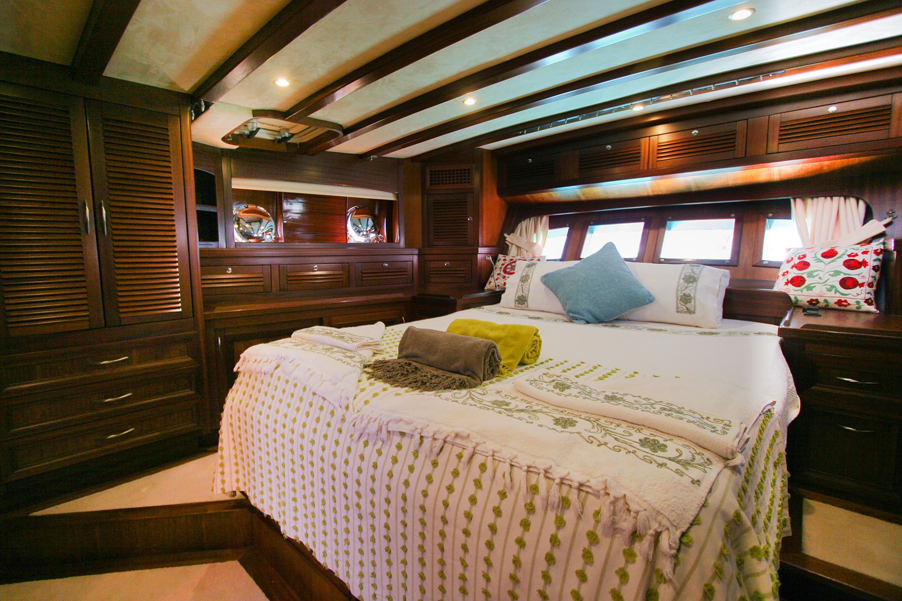 LADY FREYA Cabin