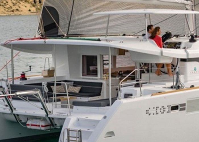 Lagoon 450 - Cockpit