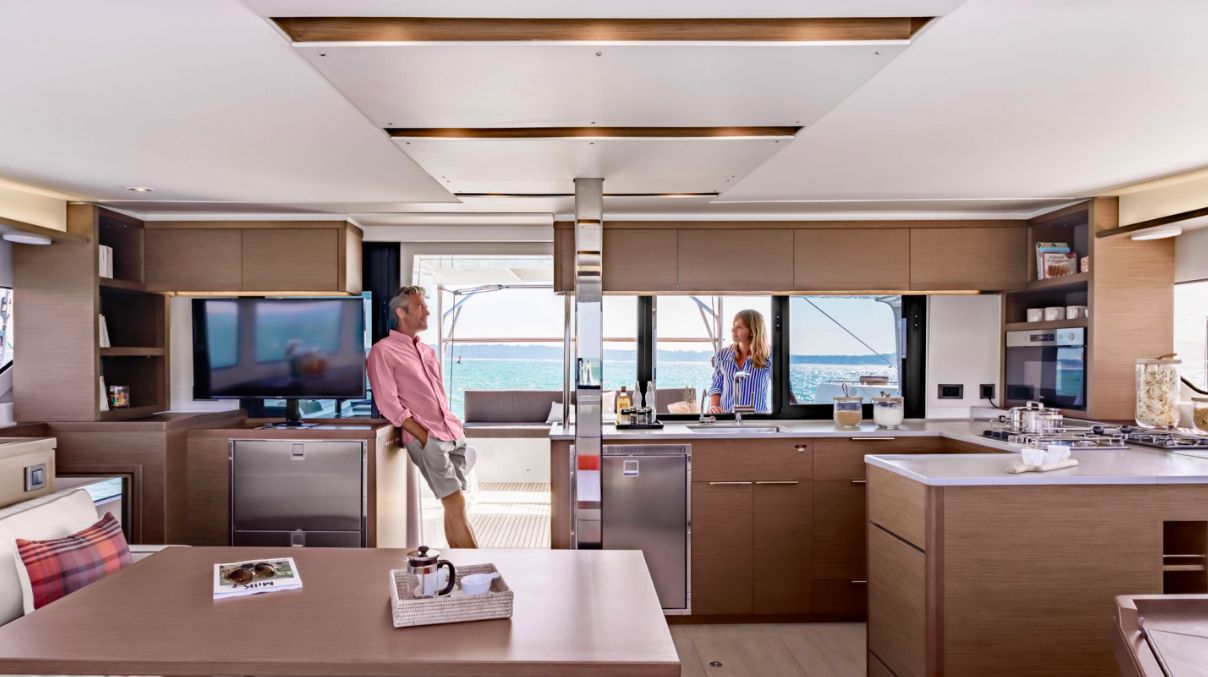 Lagoon 46 - Saloon/Galley