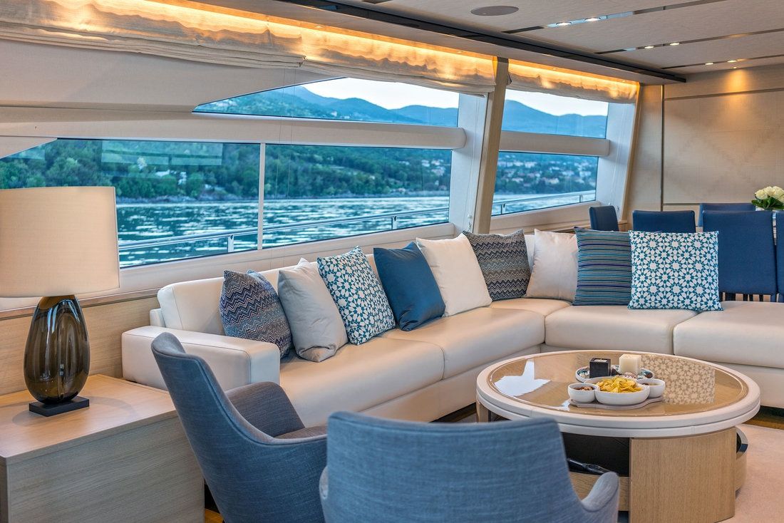 LARIMAR II - Princess 84