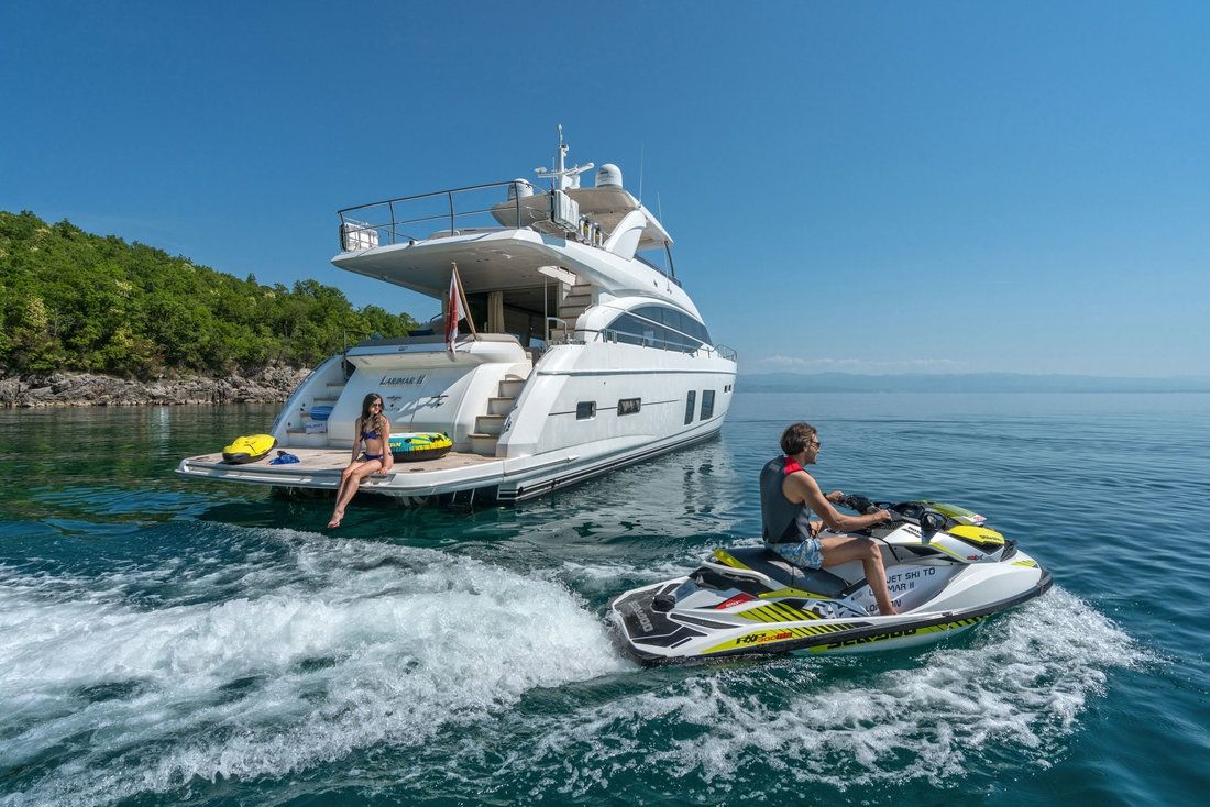 LARIMAR II - Princess 84