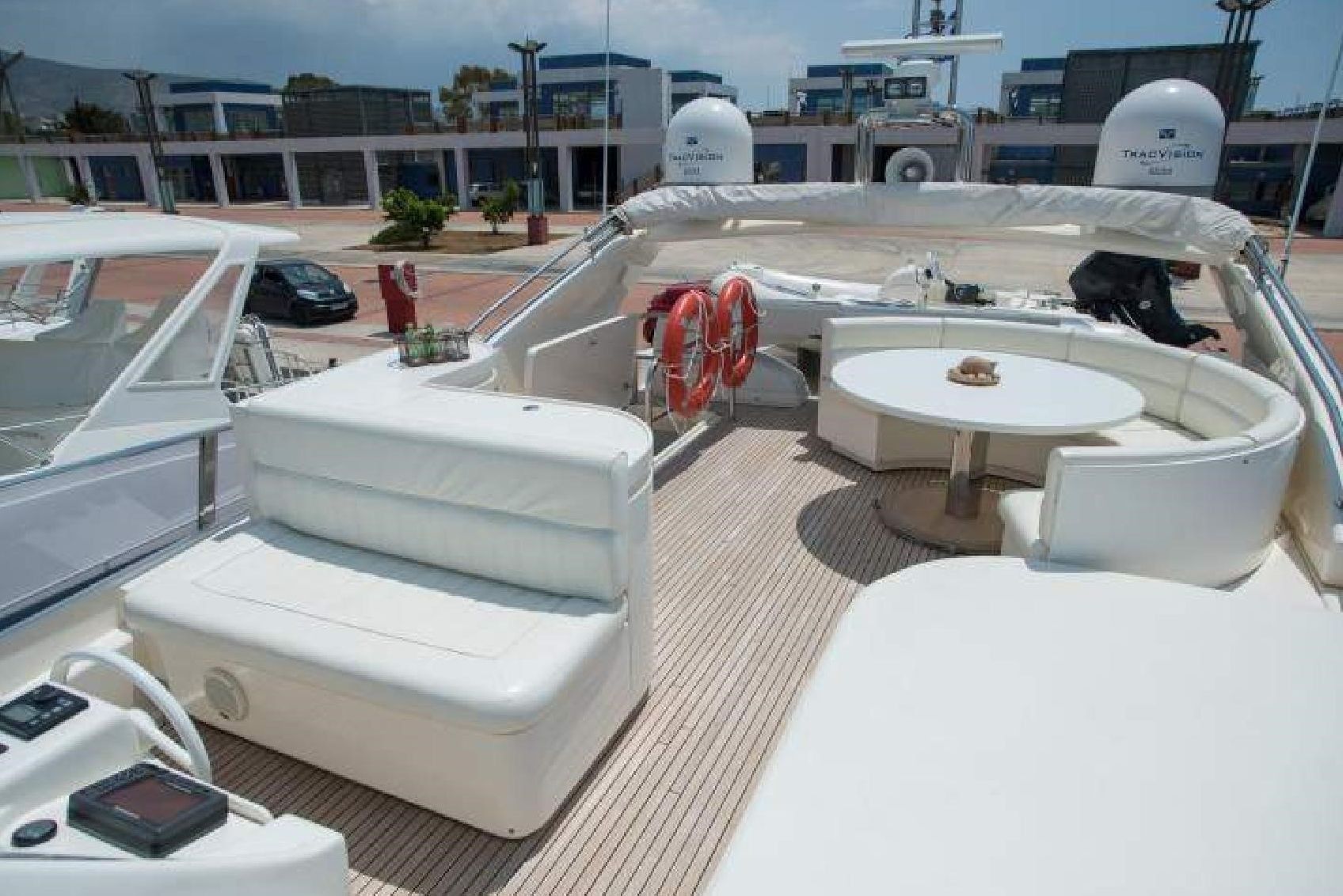 LETTOULI III Posillipo 21m Sundeck