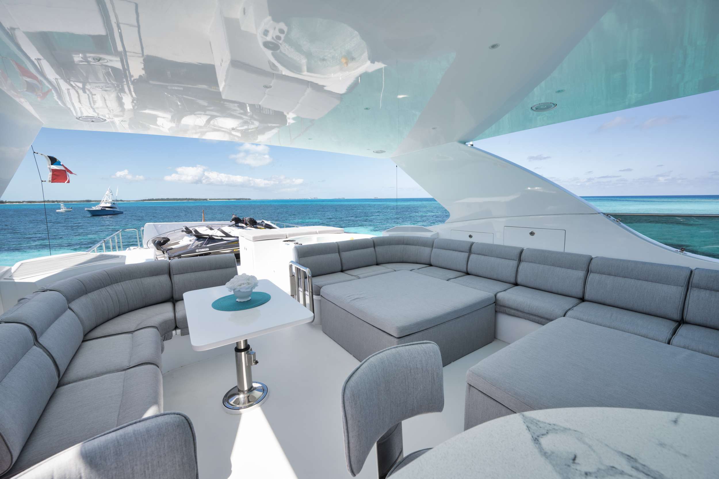LIMITLESS Crewed Motor Yacht Fly