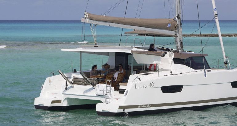 luxury catamaran bareboat charter