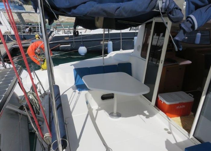 Mahe 36 - Cockpit