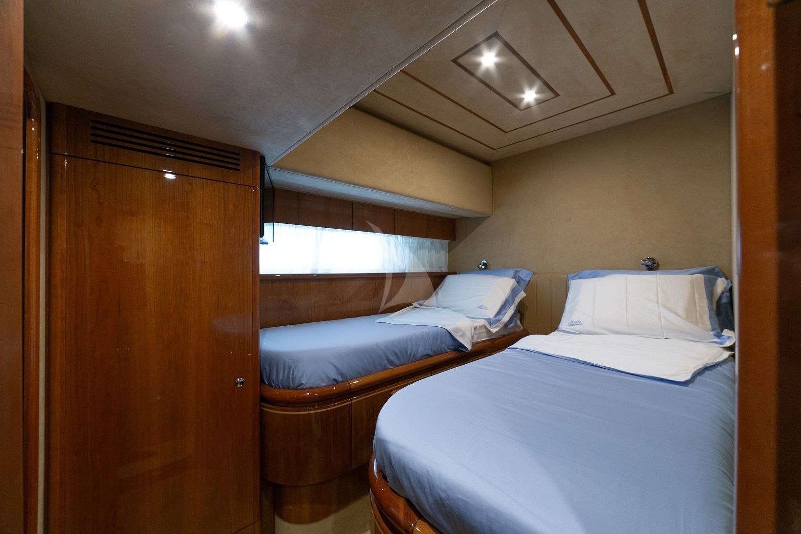 MAITE Ferretti 72 Cabin