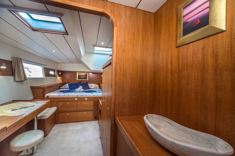 master cabin
