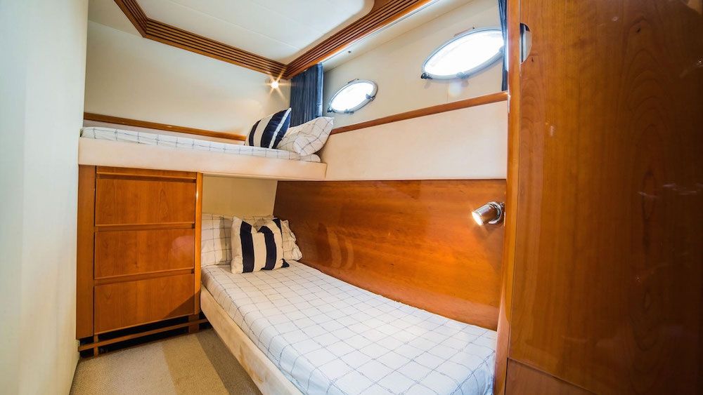 MARTINIKI II - Twin Cabin