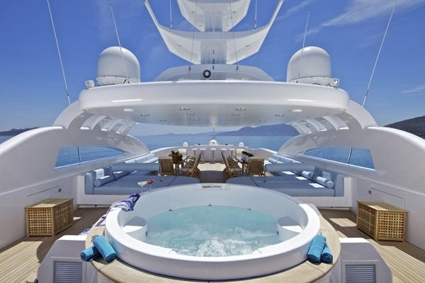 MIA RAMA Golden Yachts 176 Jacuzzi