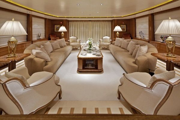 MIA RAMA Golden Yachts 176 Salon