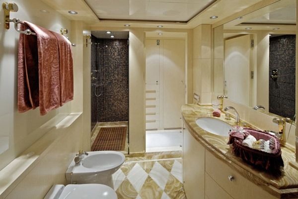 MIA RAMA Golden Yachts 176 En Suite
