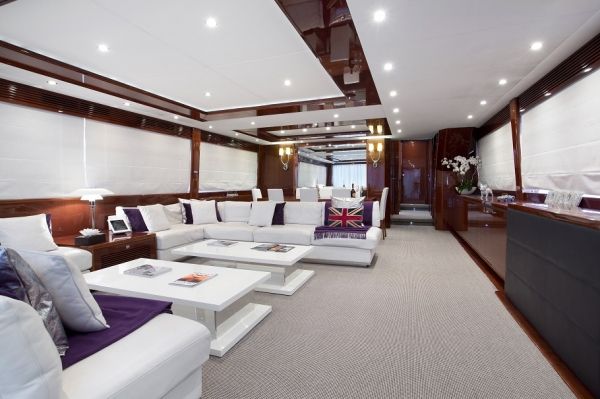 MOLLY MALONE Princess 95 Luxury Motoryacht Saloon