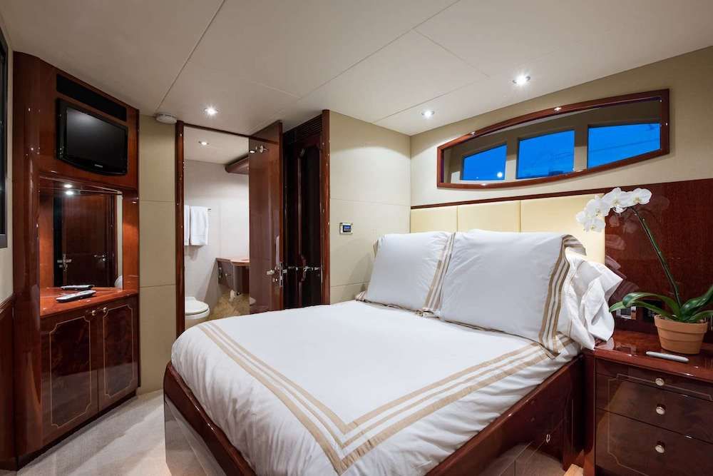 MONEY FOR NOTHING Lazzara 115 Double Cabin