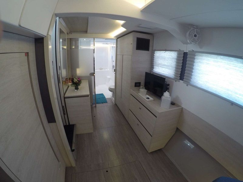 master cabin lounge area