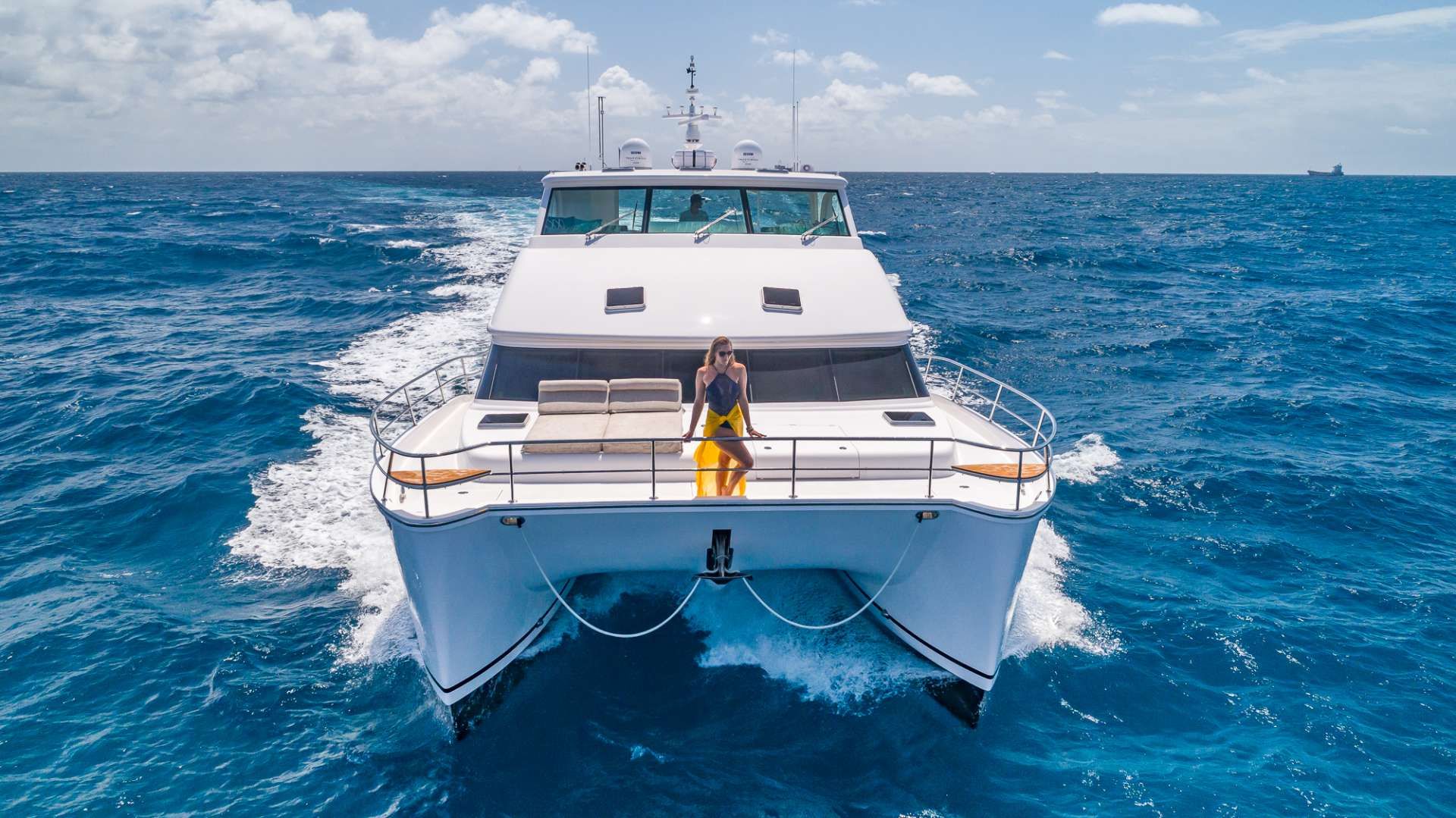 MUCHO GUSTO Horizon 65 Bow