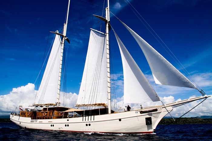 Indonesia Yacht Charter Guide