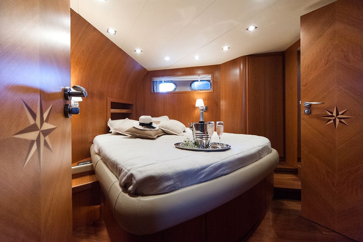 NADAZERO Raffaelli 22m Motoryacht VIP Cabin