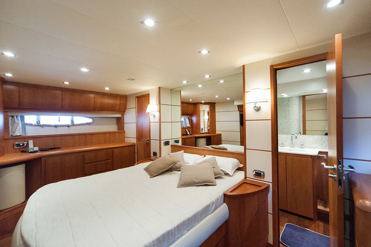 NADAZERO Raffaelli 22m Motoryacht Master Cabin