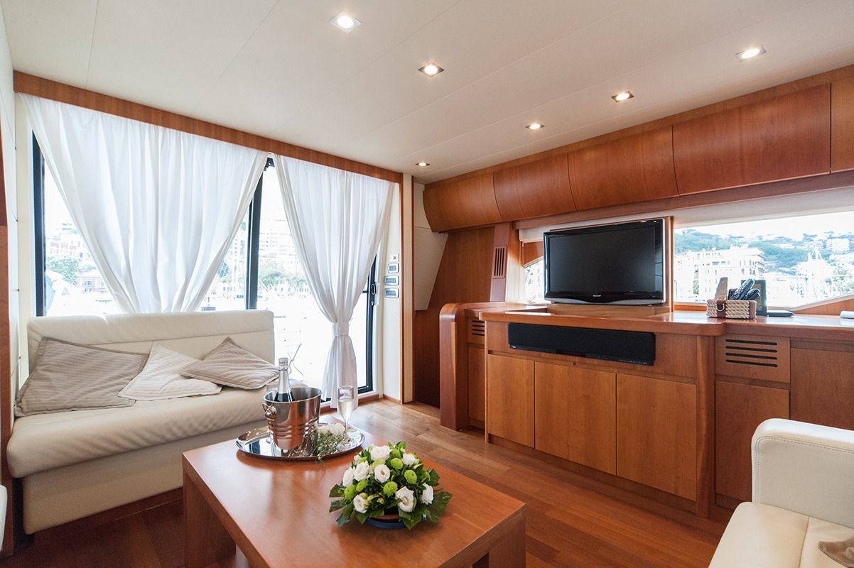 NADAZERO Raffaelli 22m Motoryacht Salon