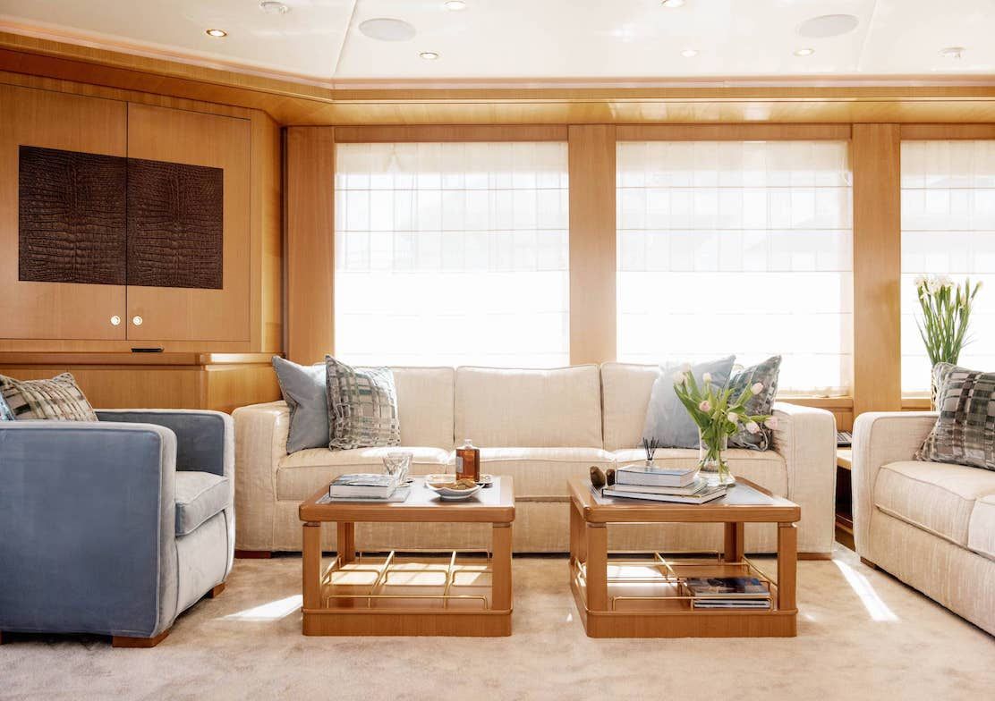 ISA Motor Yacht OASIS Saloon