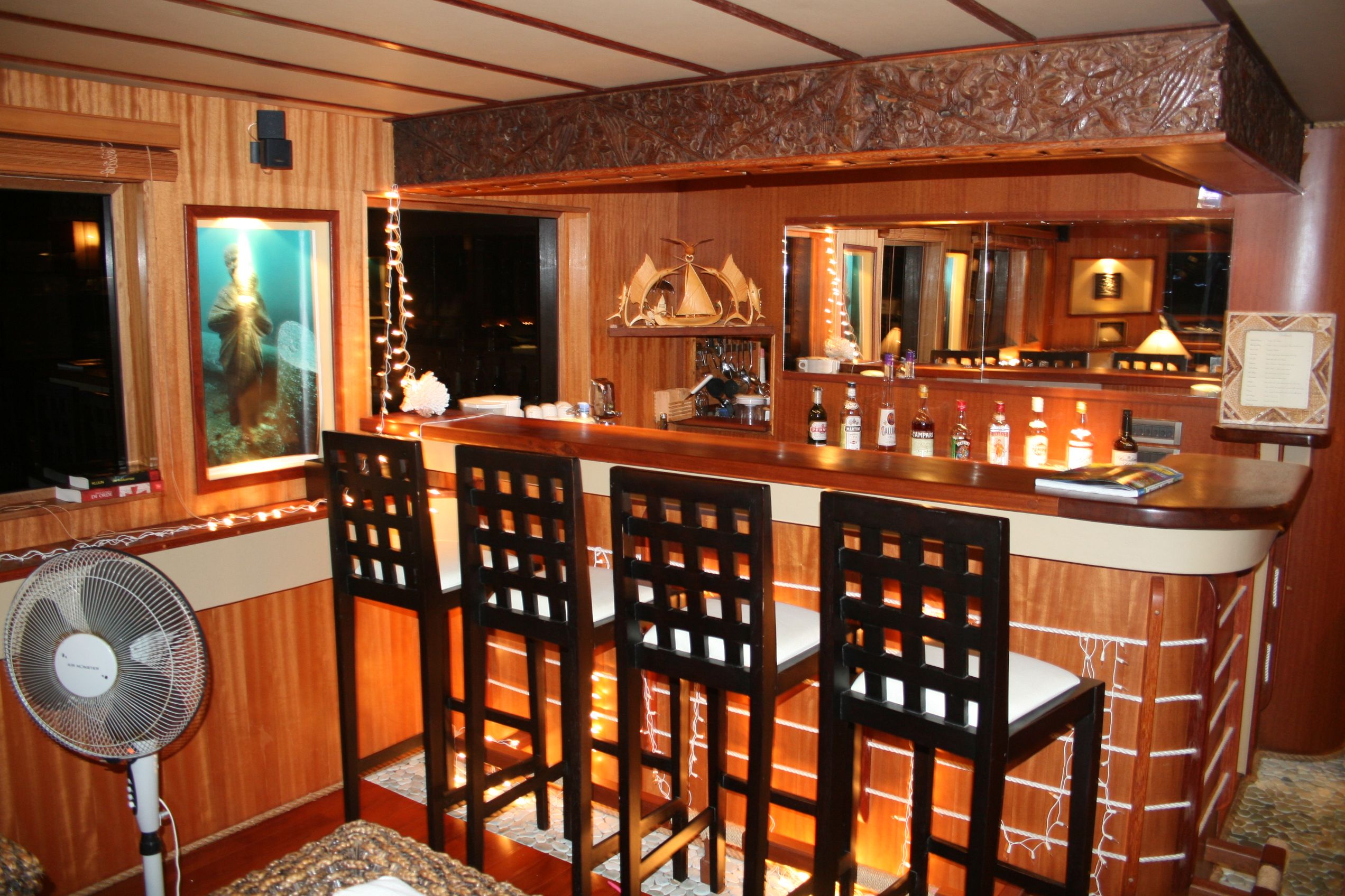 Ocean Divine - Bar