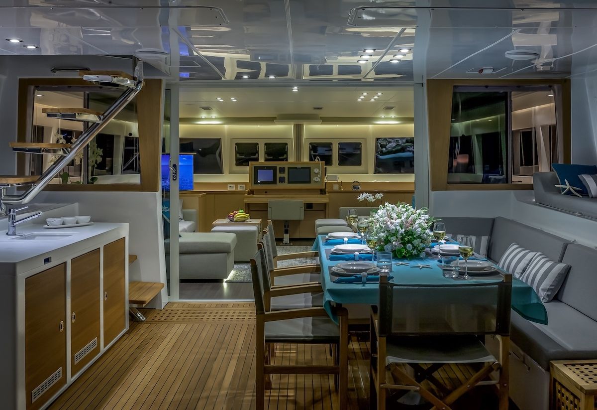 OCEAN VIEW - Lagoon 620