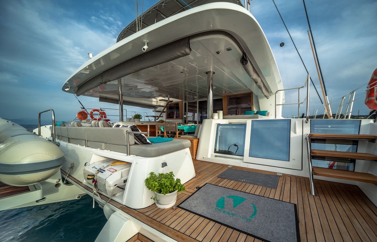 OCEAN VIEW - Lagoon 620