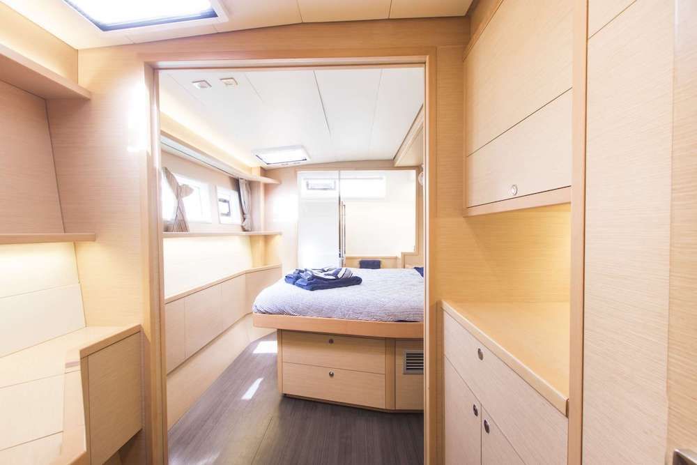 OCELOT Lagoon 52 Master Cabin