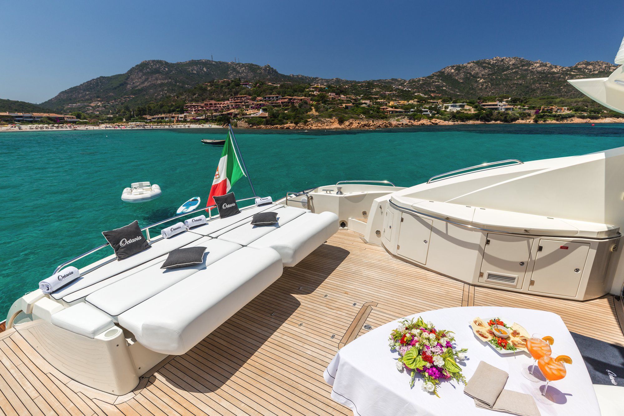 OCTAVIA Sunseeker Predator 83 Luxury Motoryacht Aft Deck