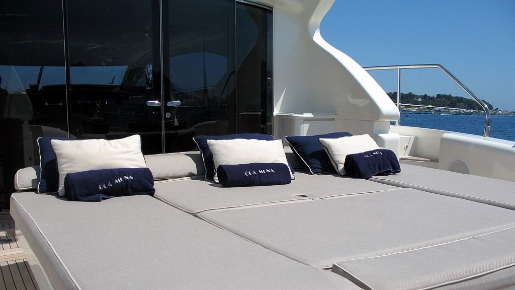 OLA MONA Leopard 24m Aft Sunpads