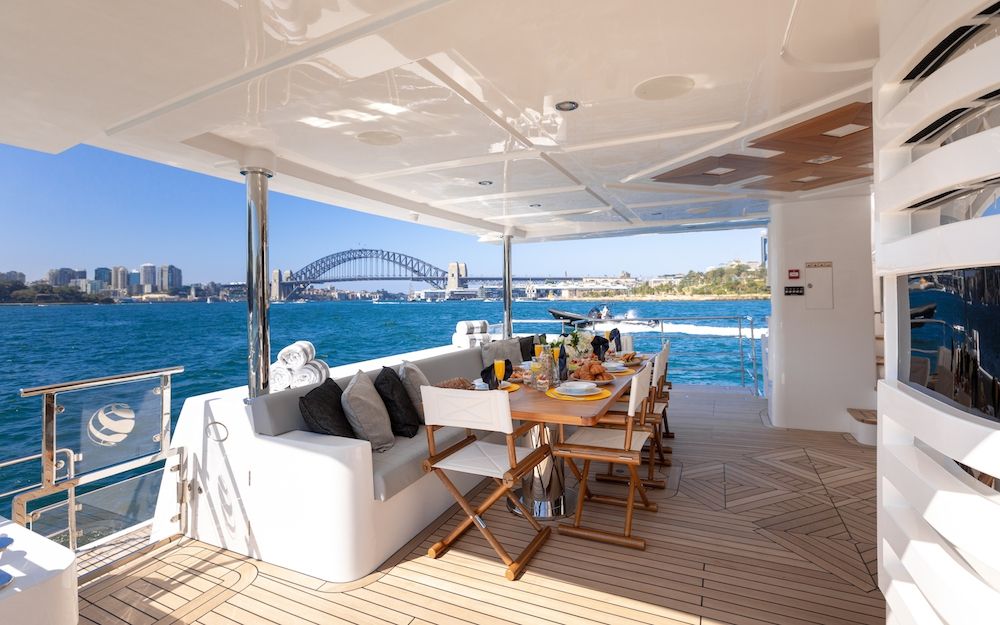 ONEWORLD - Gulf Craft 32m