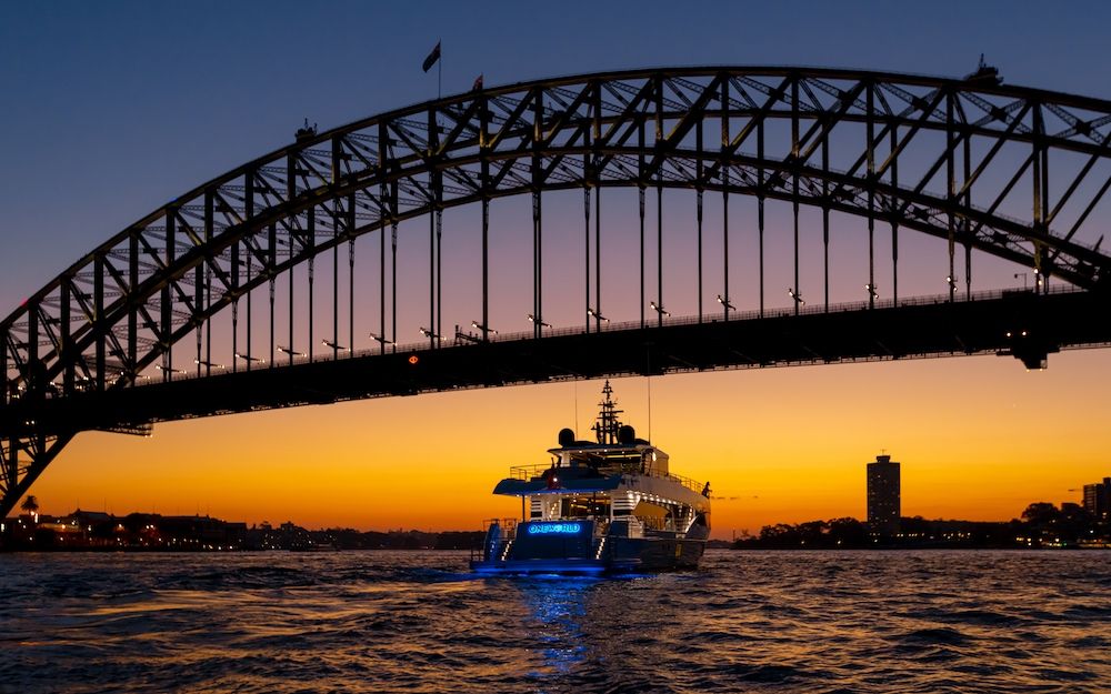 ONEWORLD - Gulf Craft 32m