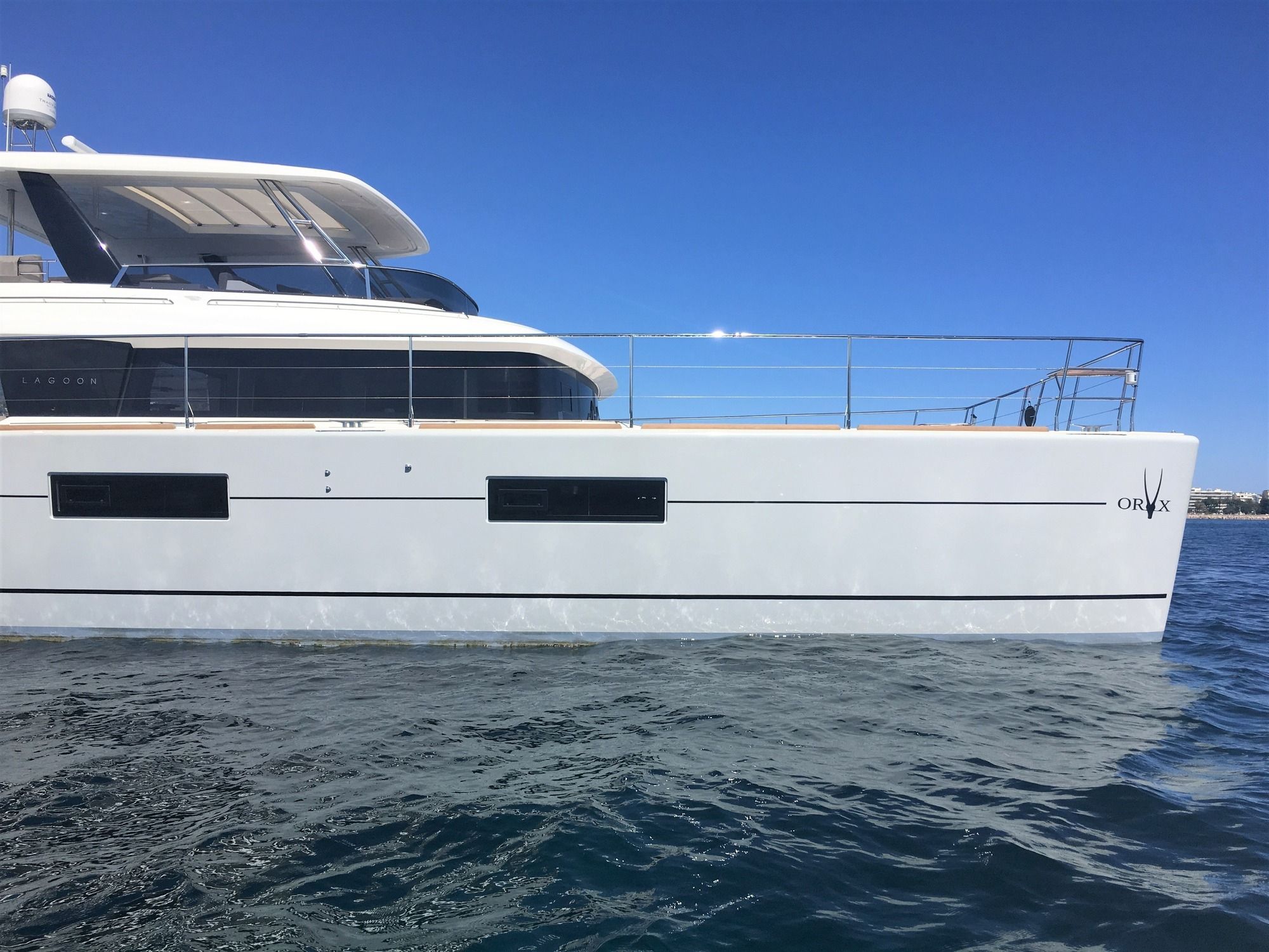 ORYX Lagoon 64