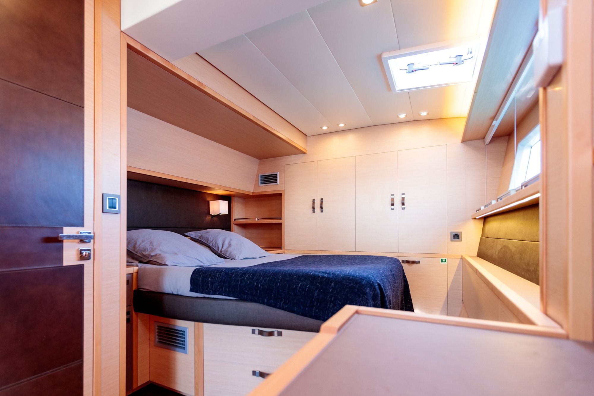 ORYX Lagoon 64 Master Cabin