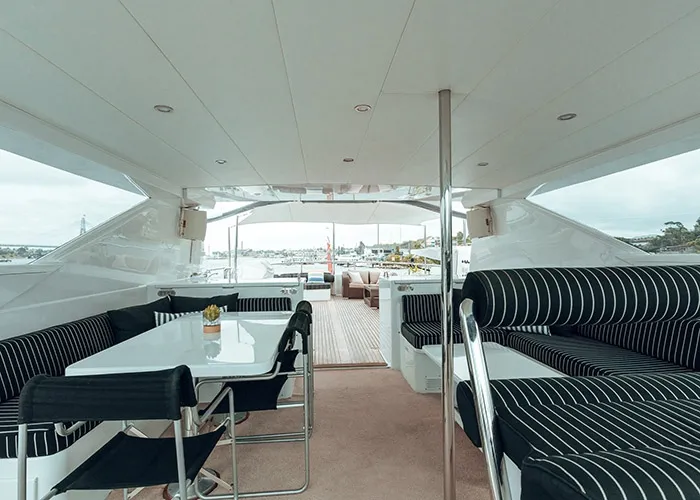 MY Oscar II - Sky Deck
