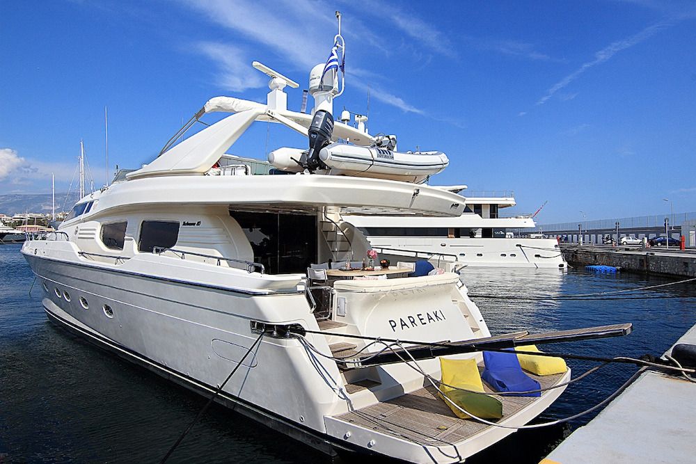 PAREAKI - Exterior